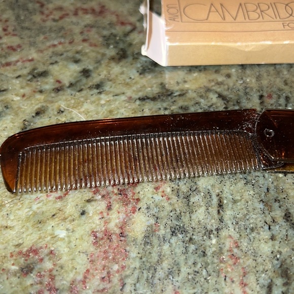 Vintage Avon Cambridge Collection Folding Tortoise Comb IOB - Picture 2 of 9